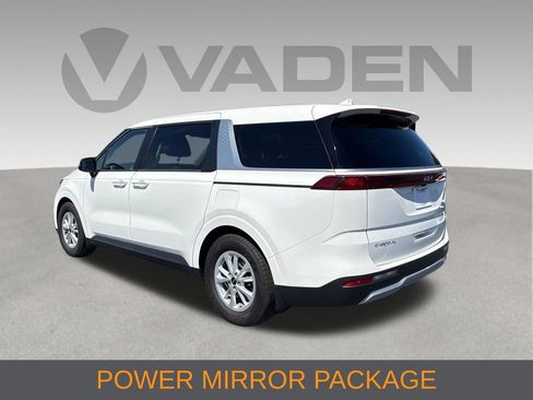 Used 2024 Kia Carnival LX FWD image 9