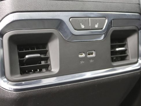 Used 2024 GMC Sierra 1500 Denali AWD/4WD image 18