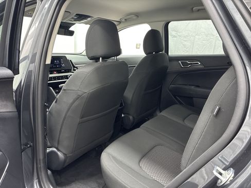 Certified 2024 Kia Sportage LX AWD/4WD image 12