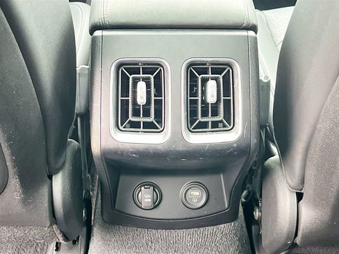 Certified 2022 Kia Sorento EX w/ Panoramic Sunroof Package image 25