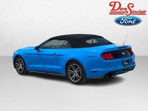 Used 2017 Ford Mustang Premium RWD image 9