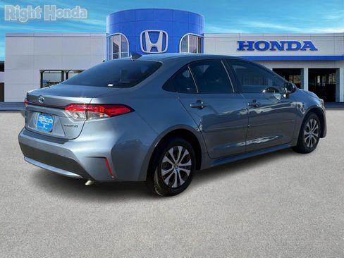 Used 2022 Toyota Corolla LE image 7