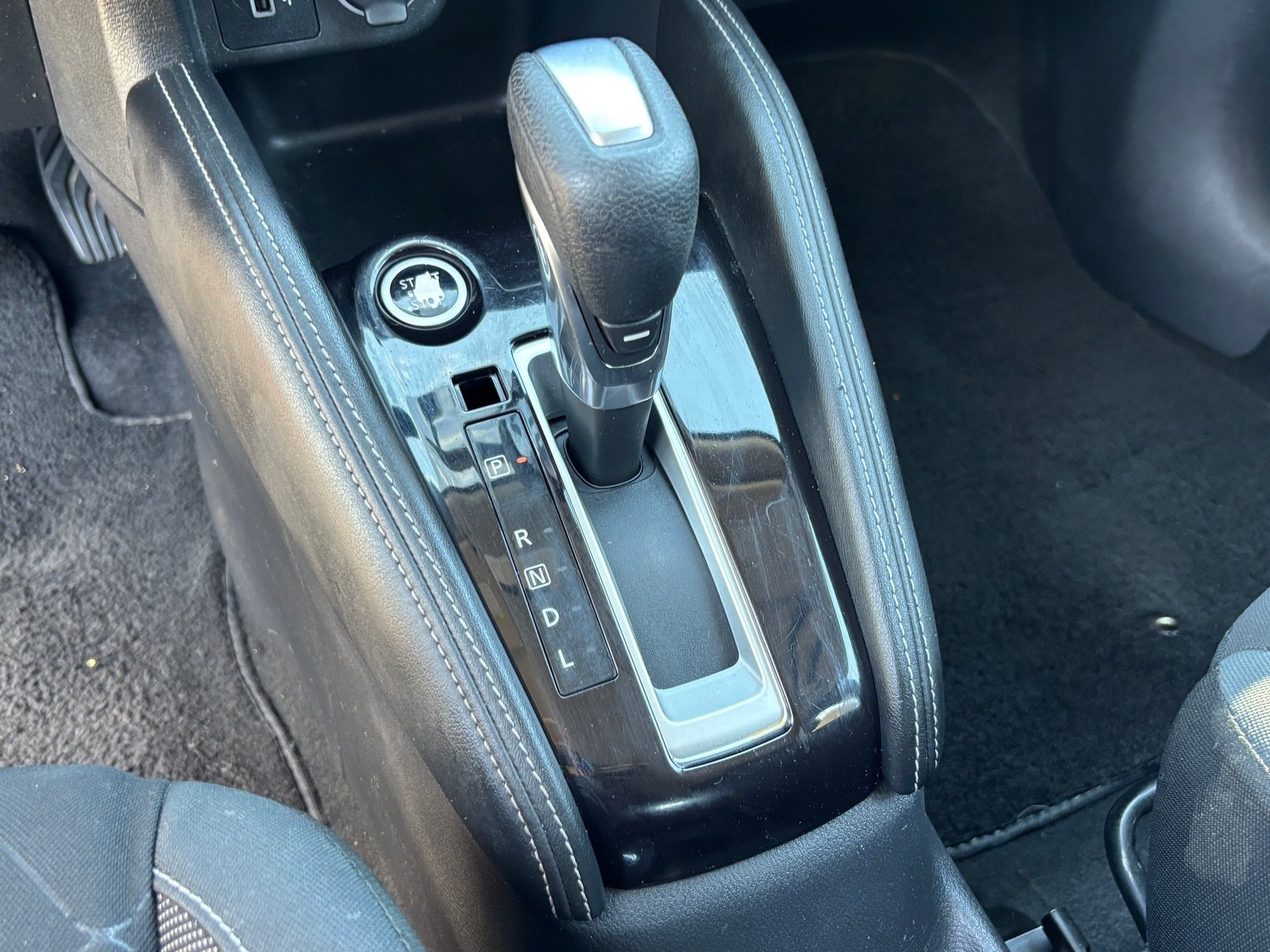Used 2019 Nissan Kicks SV FWD image 16