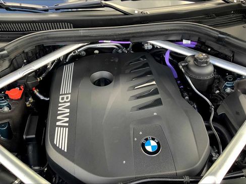 Used 2026 BMW X7 xDrive40i image 17