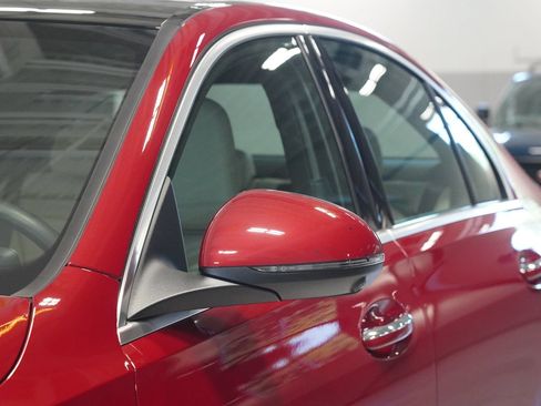 Used 2026 Mercedes-Benz C 300 4MATIC Sedan image 7