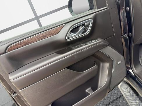 Used 2021 Chevrolet Suburban Z71 w/ Z71 Off-Road Package image 42
