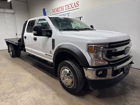 Used 2022 Ford F550 4x4 Crew Cab Super Duty w/ Power Equipment Group image 2