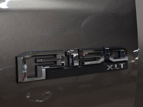 Used 2020 Ford F150 XLT image 35