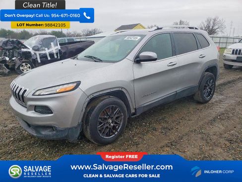 Used 2018 Jeep Cherokee Latitude FWD image 1