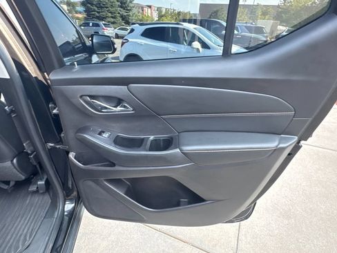 Used 2019 Chevrolet Traverse LT w/ LT Premium Package FWD image 20
