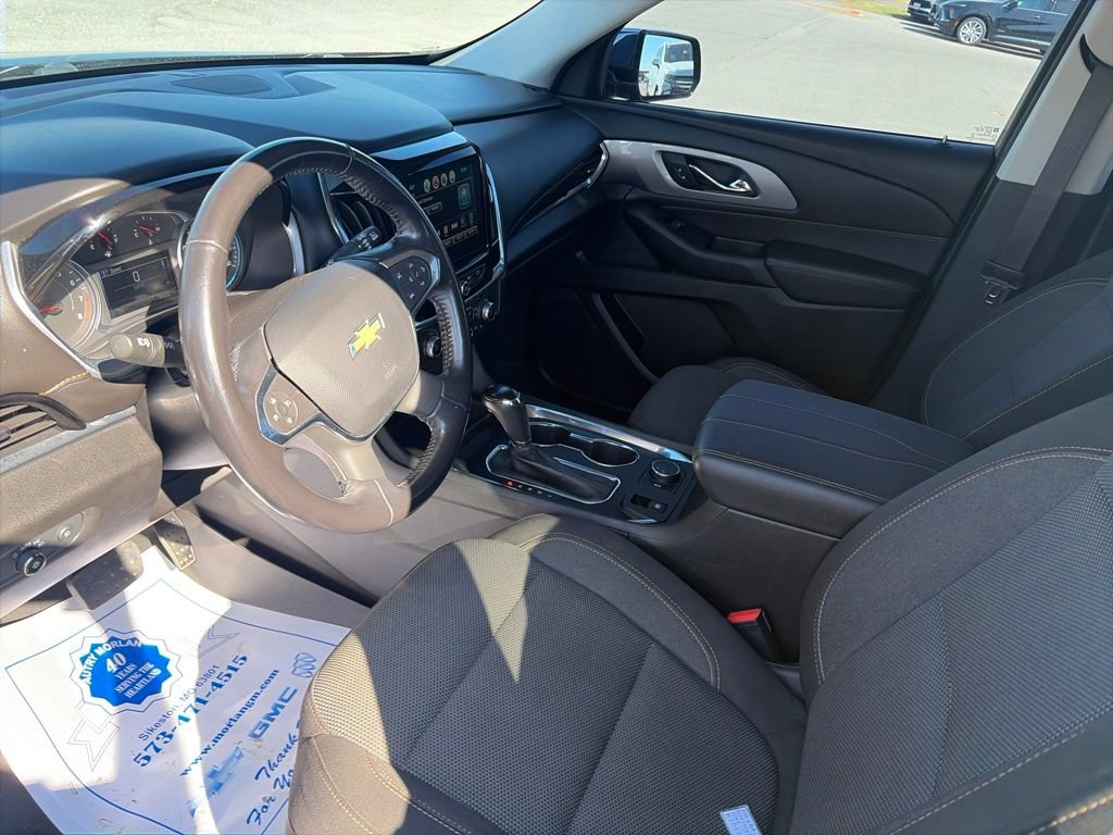 Used 2019 Chevrolet Traverse LT FWD image 16