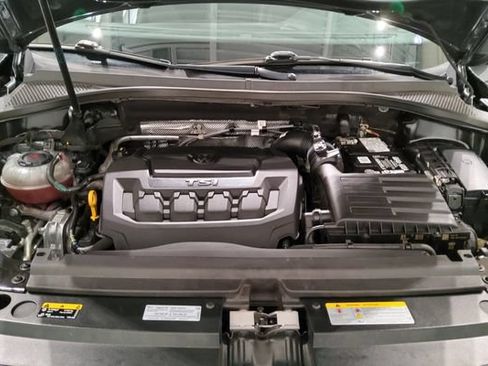Used 2022 Volkswagen Tiguan SE R-Line FWD image 10