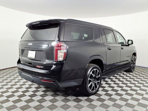Used 2023 Chevrolet Suburban RST w/ Luxury Package AWD/4WD image 4
