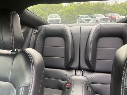 Used 2022 Ford Mustang Premium RWD image 7