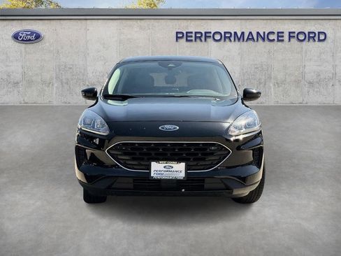 Used 2022 Ford Escape SE w/ SE Sport Appearance Package FWD image 3