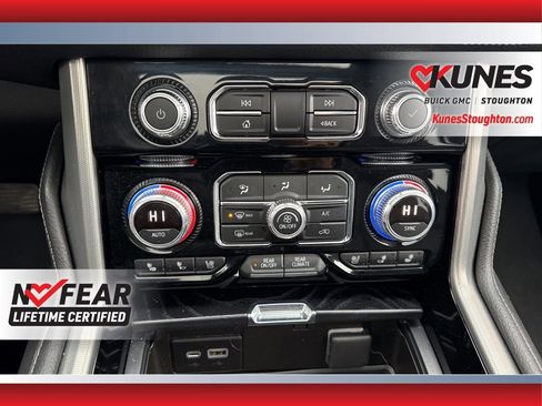 Used 2022 GMC Yukon Denali image 31