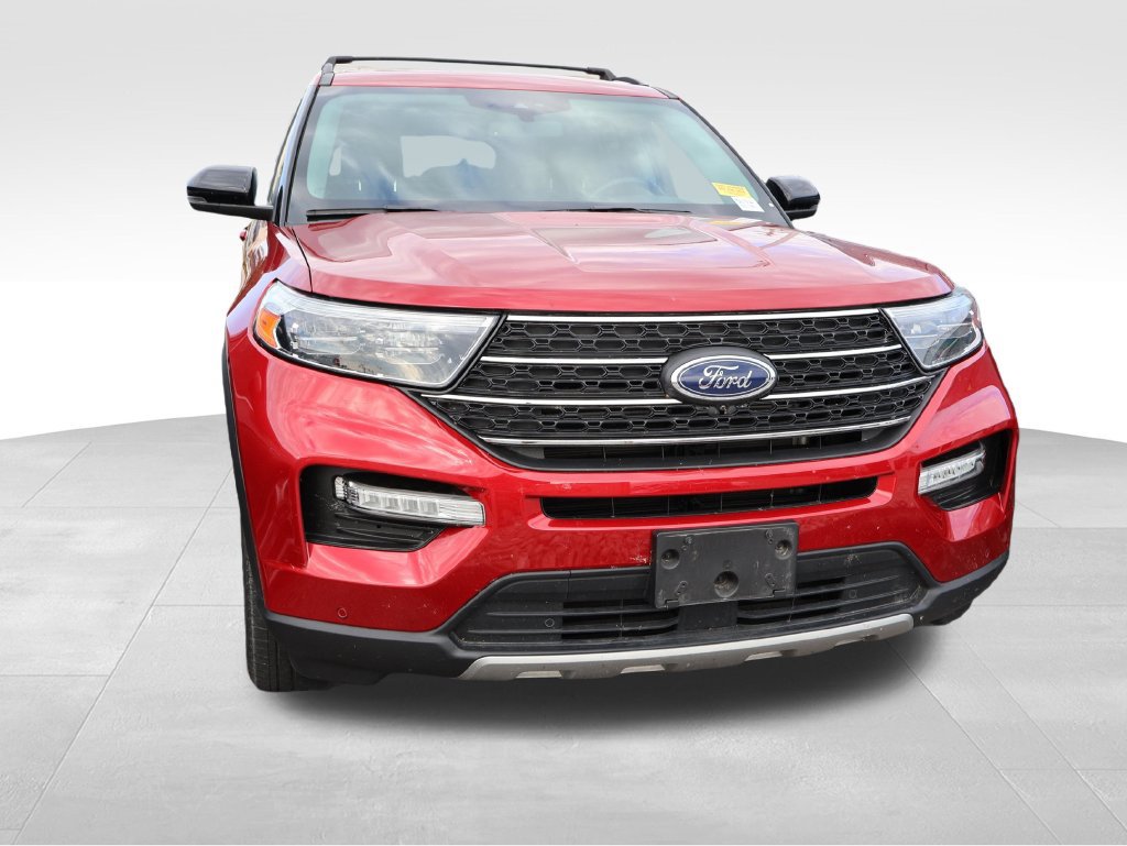Used 2022 Ford Explorer XLT w/ Equipment Group 202A AWD/4WD image 8