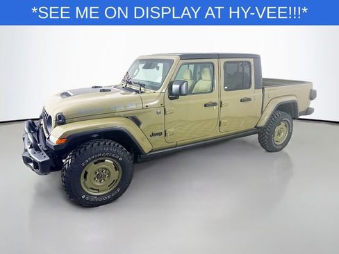New 2026 Jeep Gladiator Sport AWD/4WD image 3