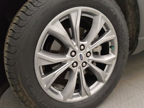 Used 2020 Ford Explorer XLT w/ Equipment Group 202A image 31