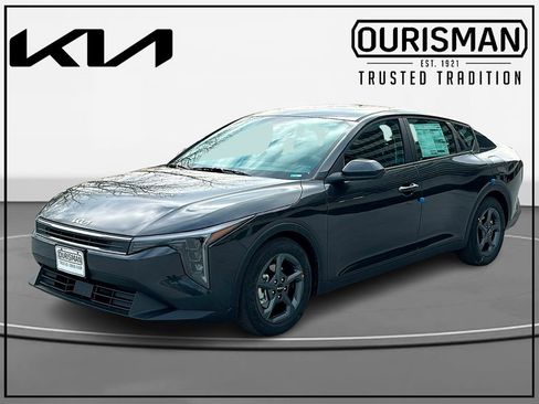 New 2025 Kia K4 LXS image 2