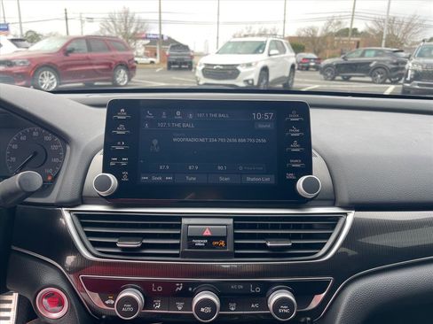 Used 2022 Honda Accord Sport image 5