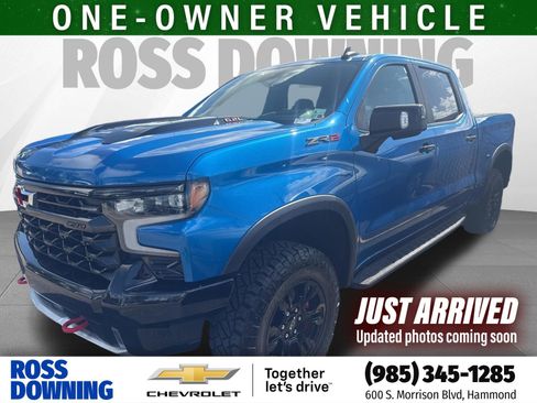 Used 2022 Chevrolet Silverado 1500 ZR2 w/ Technology Package AWD/4WD image 1