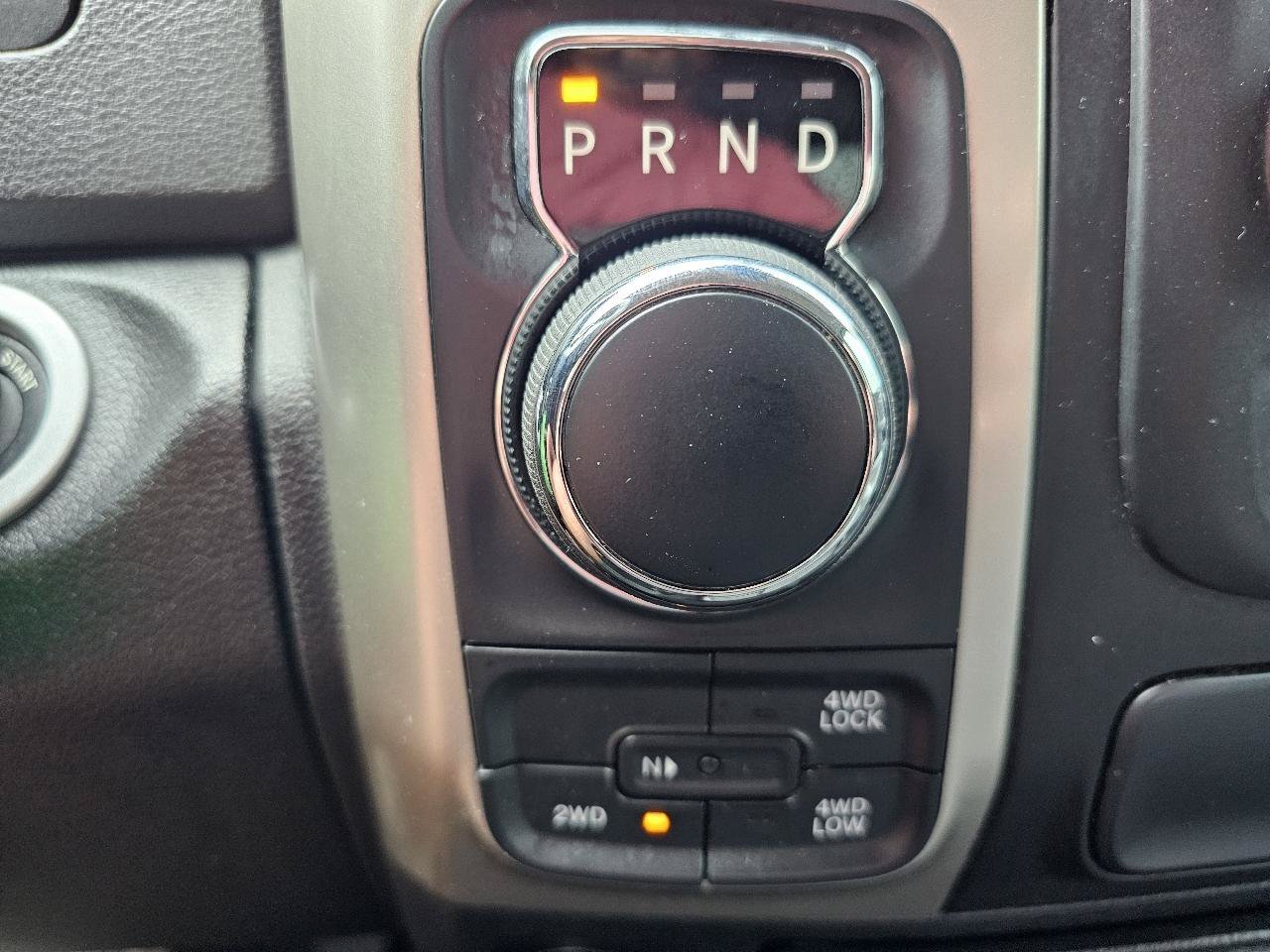 Used 2019 RAM 1500 Classic SLT w/ Luxury Group AWD/4WD image 17