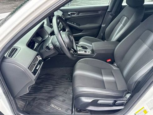 Used 2025 Honda Civic Sport image 10