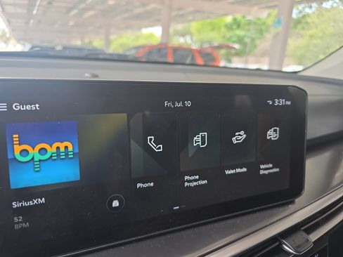 Certified 2025 Kia Sorento LX FWD image 12