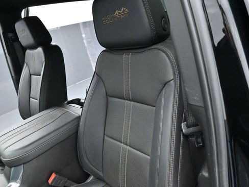 Used 2024 Chevrolet Silverado 1500 High Country w/ High Country Premium Package image 15