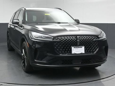 Certified 2025 Lincoln Aviator Reserve w/ Equipment Group 201A AWD/4WD image 2