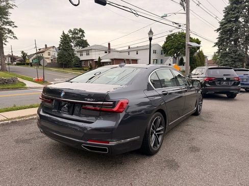 Used 2020 BMW 750i xDrive AWD/4WD image 7