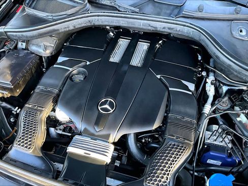 Used 2019 Mercedes-Benz GLE 400 GLE 400 image 30