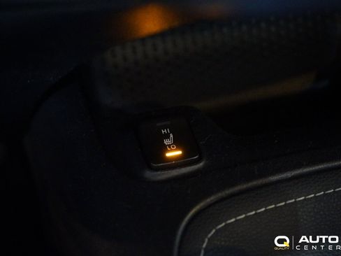 Used 2019 Toyota Corolla XSE FWD image 22