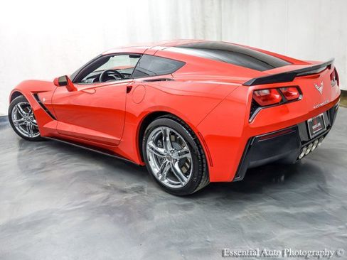 Used 2016 Chevrolet Corvette Stingray Coupe w/ Battery Protection Package image 8