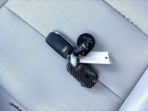 Used 2020 Kia Telluride S w/ S 8 Passenger Seating Package FWD image 15