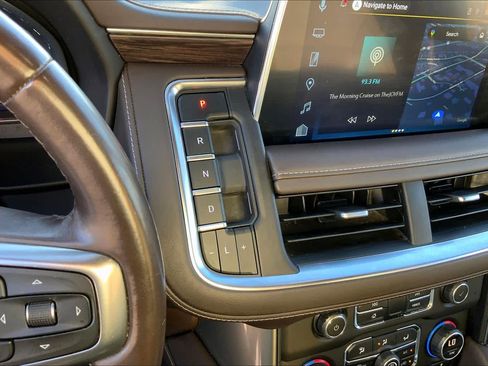 Used 2022 Chevrolet Tahoe Z71 image 15