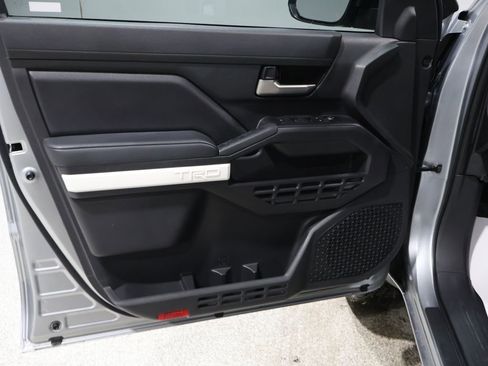 Used 2024 Toyota Tacoma TRD Off-Road image 12