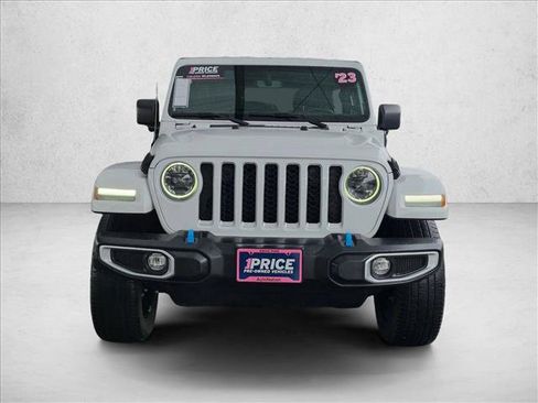 Used 2023 Jeep Wrangler Unlimited Sahara w/ Cold Weather Group AWD/4WD image 2