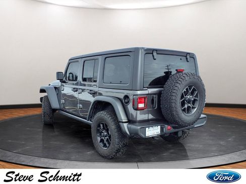 Used 2024 Jeep Wrangler Unlimited Sport AWD/4WD image 3