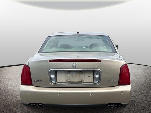 Used 2005 Cadillac De Ville DHS w/ Equipment Group FWD image 3