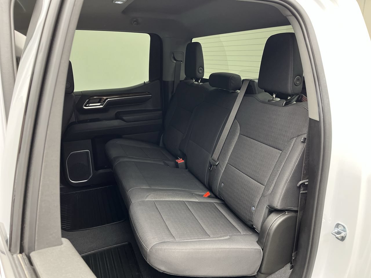 Used 2023 GMC Sierra 1500 SLE AWD/4WD image 12