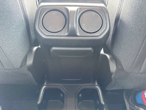 Used 2026 Jeep Wrangler Sport AWD/4WD image 31