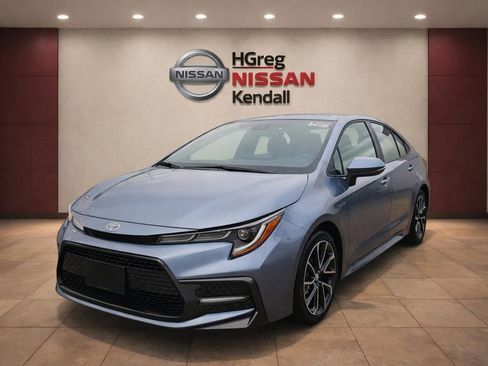 Used 2020 Toyota Corolla SE FWD image 3