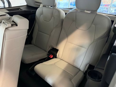 New 2026 Volvo XC90 T8 Ultra w/ Protection Package Premier AWD/4WD image 27