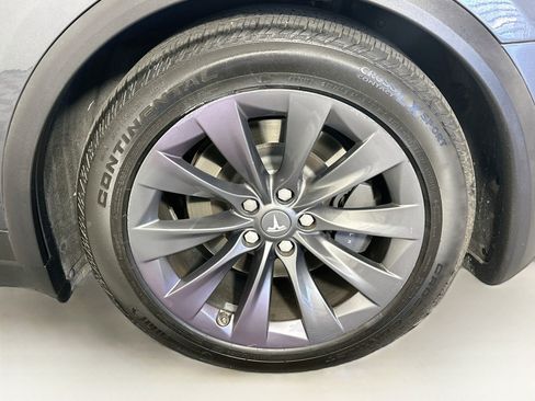 Used 2018 Tesla Model X 100D AWD/4WD image 11