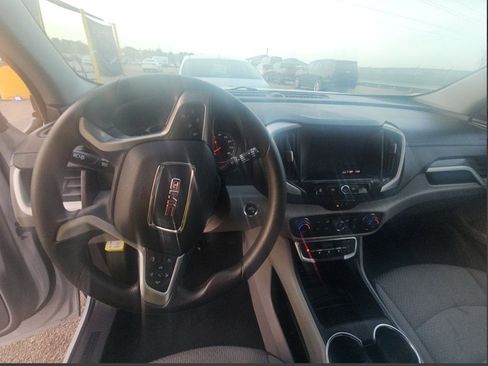 Used 2023 GMC Terrain SLE w/ Driver Convenience Package image 27