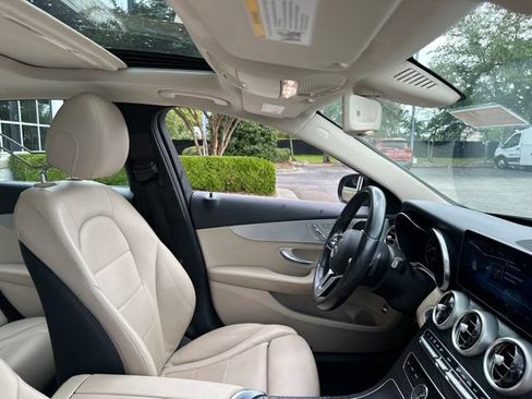 Used 2019 Mercedes-Benz C 300 Sedan image 33