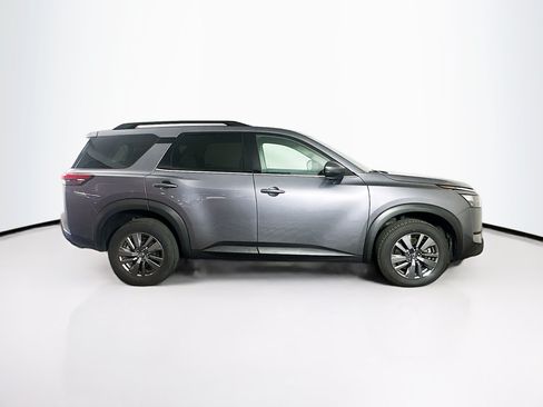 Used 2025 Nissan Pathfinder SV FWD image 10