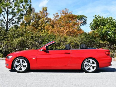 Used 2008 BMW 335i Convertible image 29